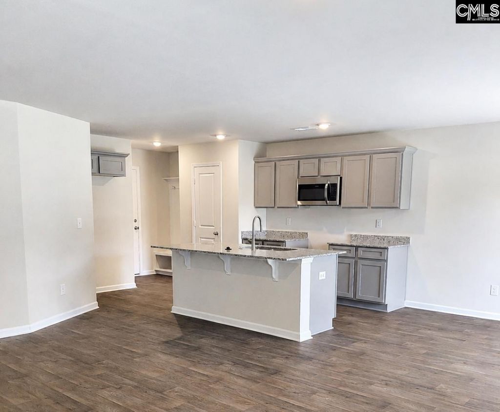 127 Cape Horn Drive  Photo 4