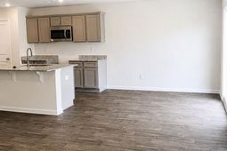 127 Cape Horn Drive  photo 4