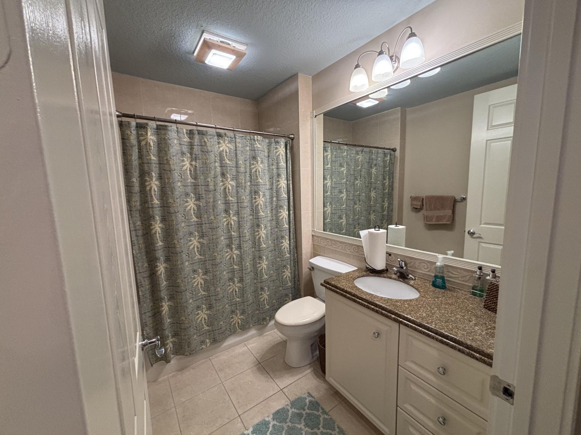 31 Harbour Isle Drive W, Unit PH05, Fort Pierce, FL 34949 Photo