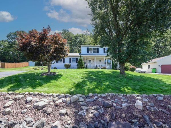 79 Valley View Drive, Mountain Top, PA 18707