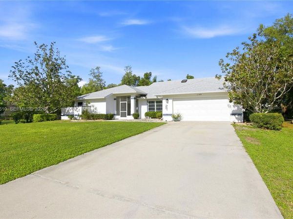 1169 Presque Isle Dr , Port Charlotte, FL 33952