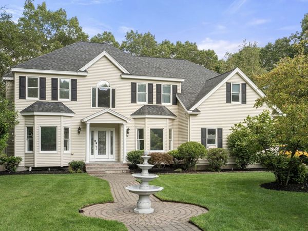 24 Old Connecticut Path, Ashland, MA 01721
