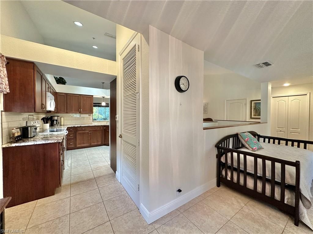 354 Dover Pl, Unit 202, Naples, FL 34104 Photo