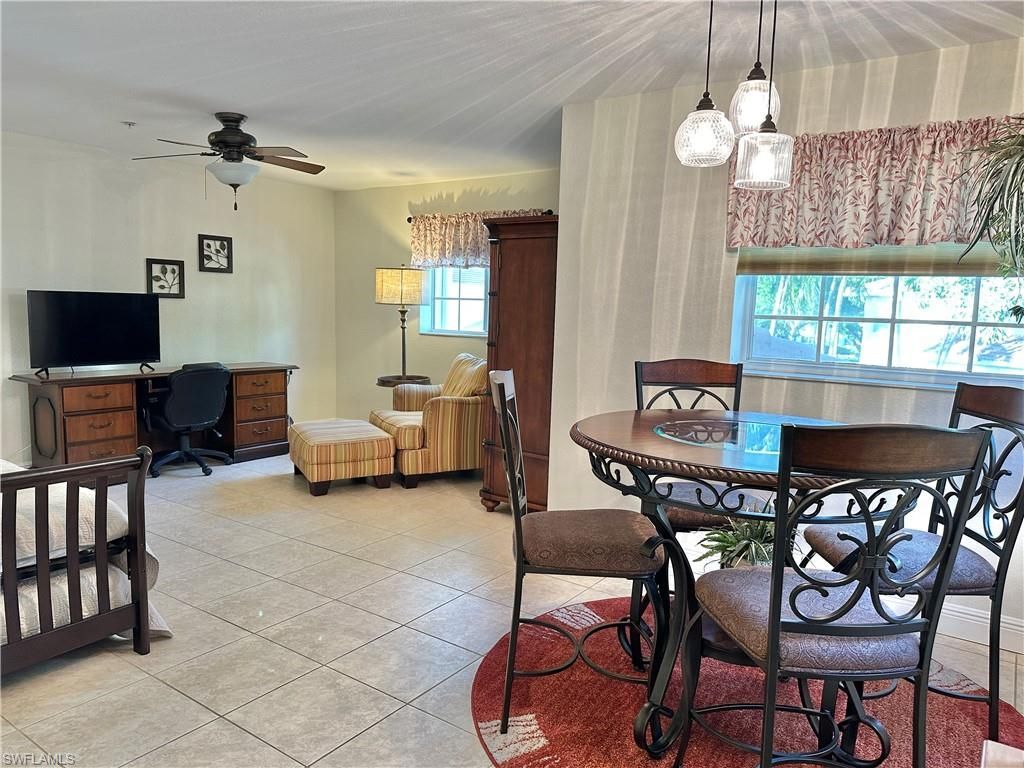 354 Dover Pl, Unit 202, Naples, FL 34104 Photo