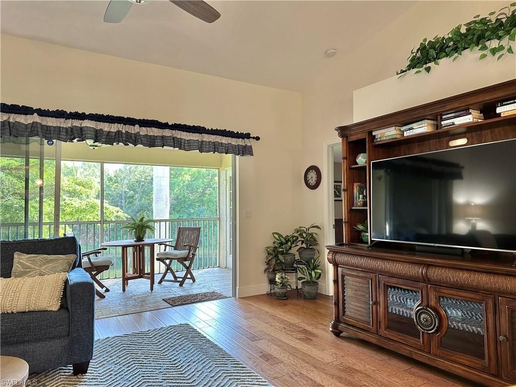 354 Dover Pl, Unit 202, Naples, FL 34104 Photo