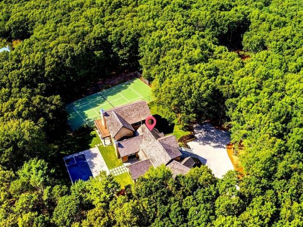 560 Little Noyack Path , Water Mill, NY 11976