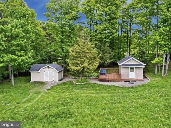 439 BUTTERNUT ROAD , NEWFOUNDLAND, PA 18445
