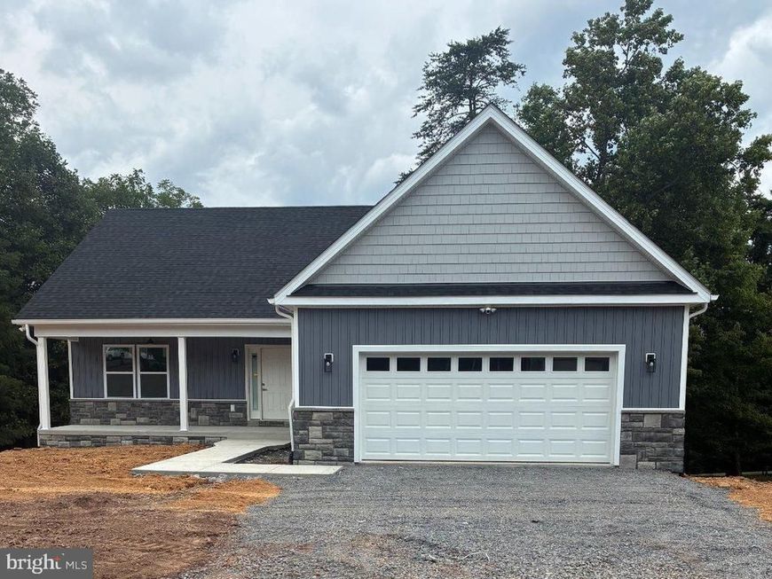 289 Wampum Lane, Hedgesville, WV 25427 Main Photo