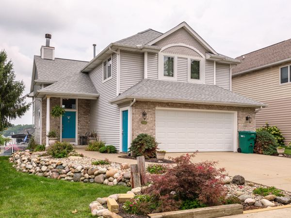 1821 Lakeview Drive, Portage, MI 49002