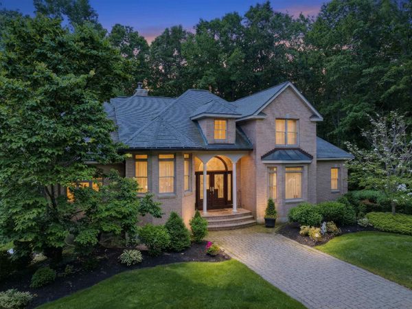 9 Meeting Rock Drive, Atkinson, NH 03811