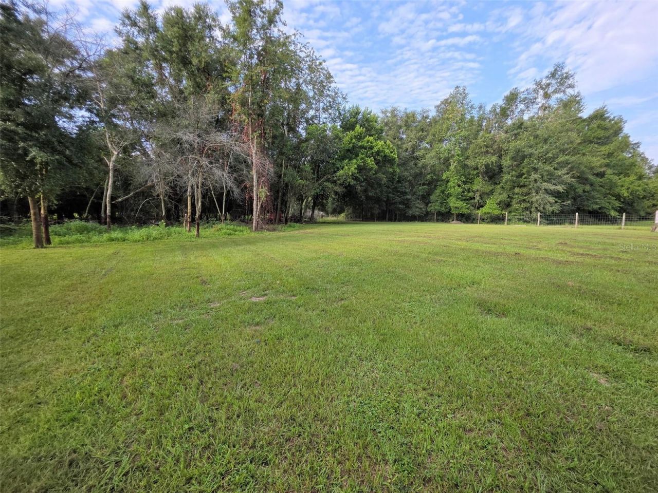 15518 192nd Street , O Brien, FL 32071 Photo