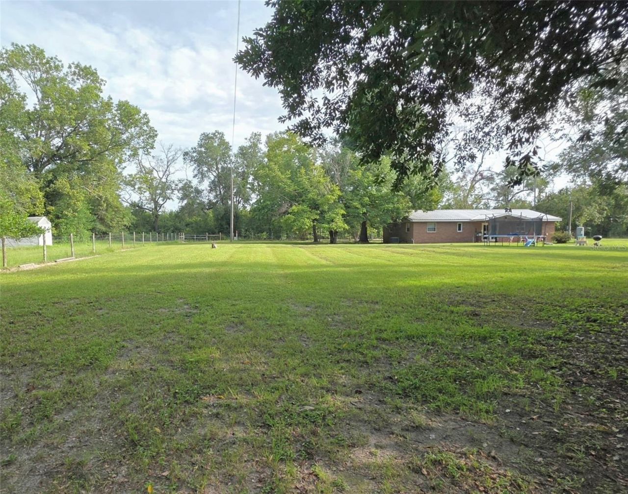 15518 192nd Street , O Brien, FL 32071 Photo