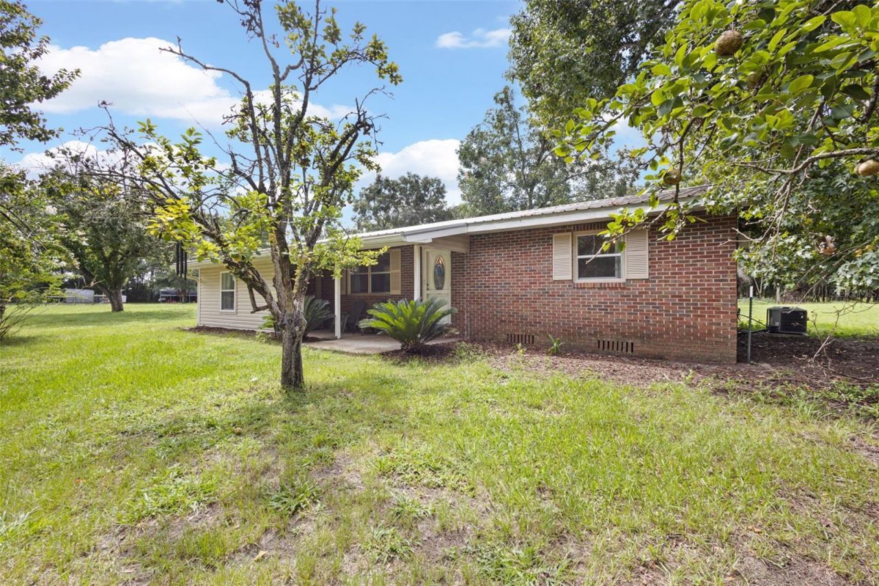 15518 192nd Street , O Brien, FL 32071 Photo