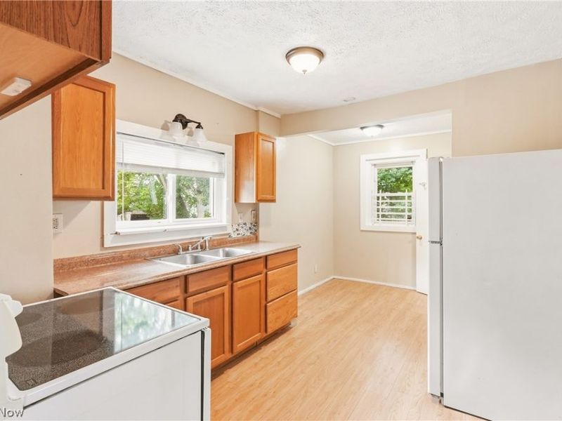 285 Sumner Court, Akron, OH 44311 Photo 9