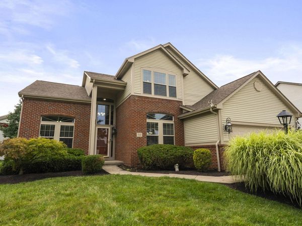 717 Preston Trails Drive , Pickerington, OH 43147