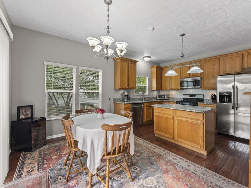 717 Preston Trails Drive , Pickerington, OH 43147 Photo 12