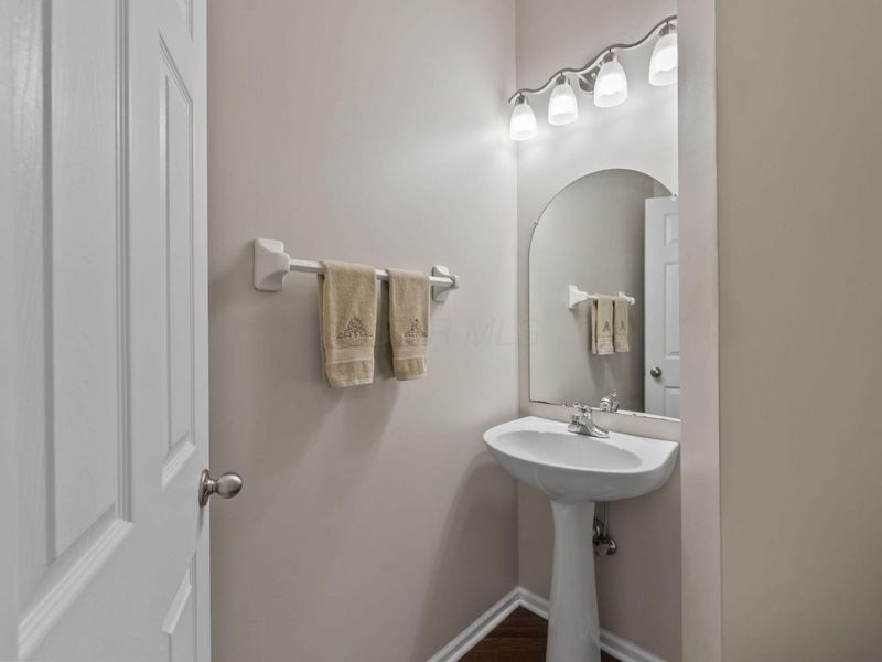 717 Preston Trails Drive , Pickerington, OH 43147 Photo 18
