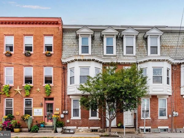 23 E LOUTHER STREET, CARLISLE, PA 17013