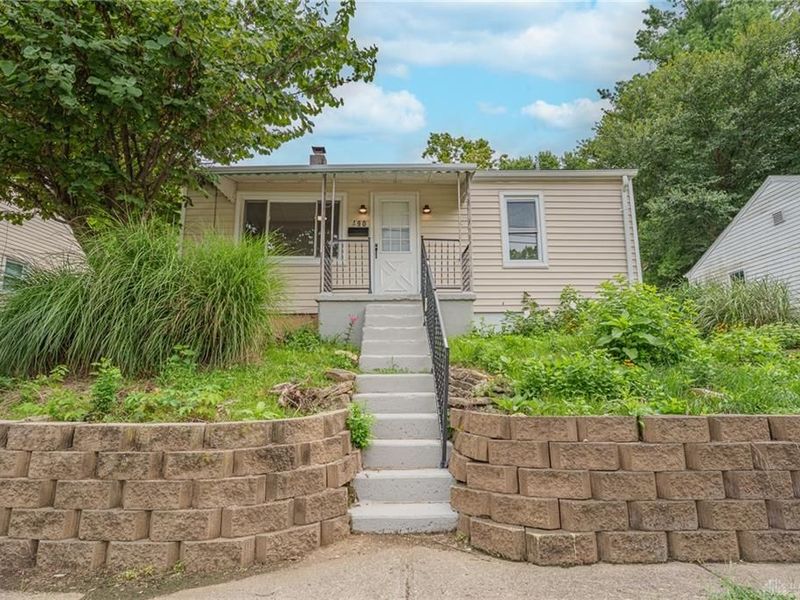 490 Valley View Drive, South Lebanon, OH 45065 Photo 2