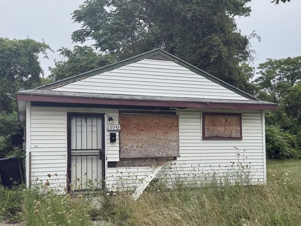 13943 Heyden Street, Detroit, MI 48223