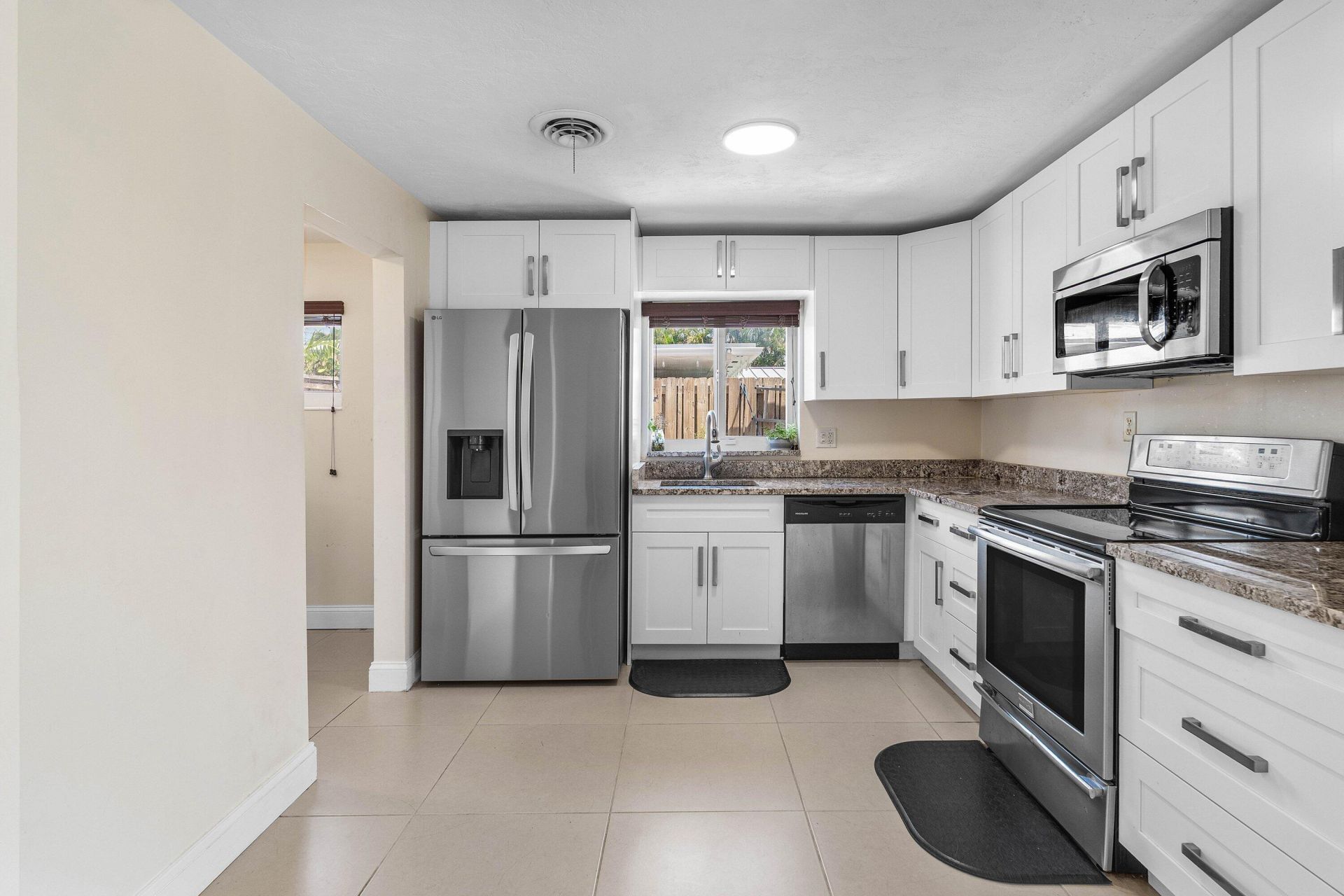 1620 SW 4th Avenue, Pompano Beach, FL 33060 Photo