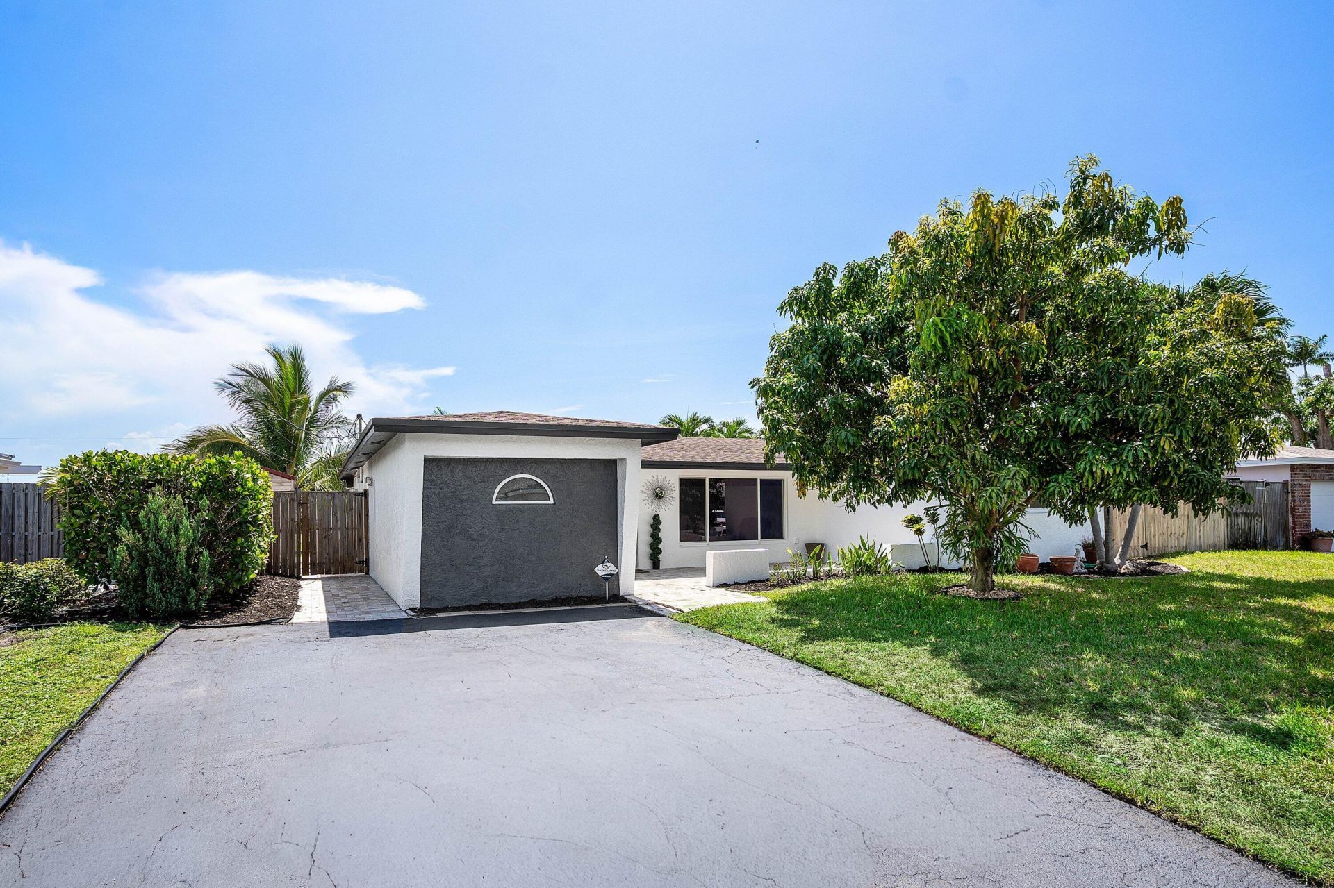 1620 SW 4th Avenue, Pompano Beach, FL 33060 Photo