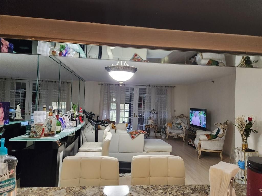 7050 NW 44th Street, Unit 403, Lauderhill, FL 33319 Photo