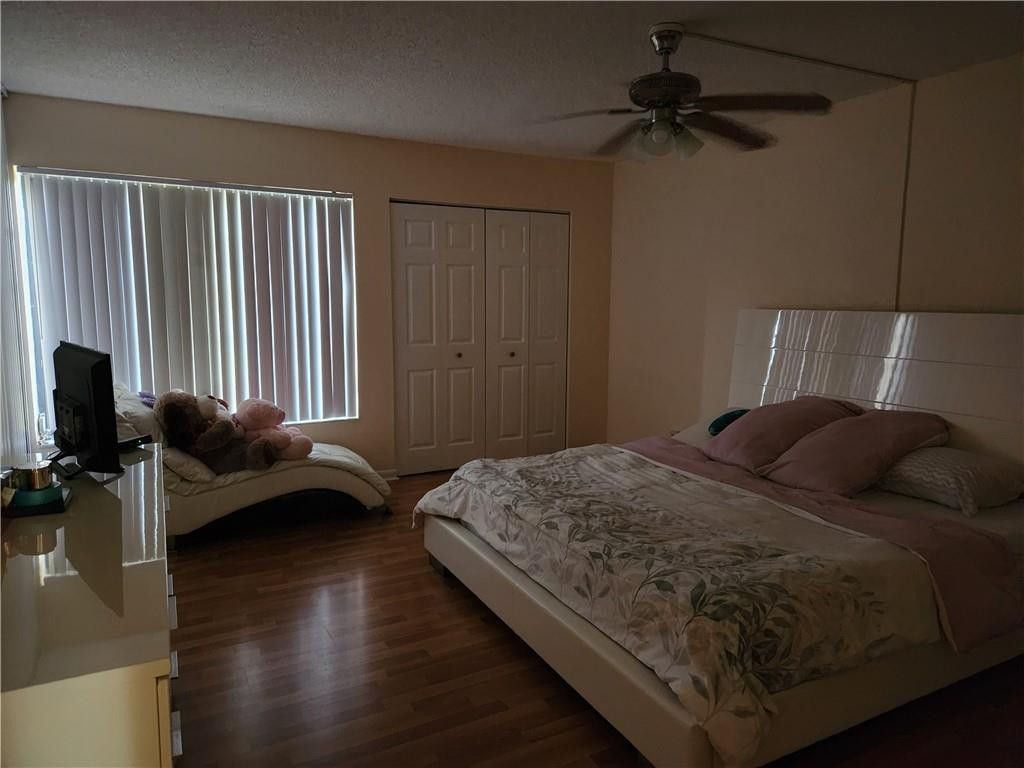7050 NW 44th Street, Unit 403, Lauderhill, FL 33319 Photo