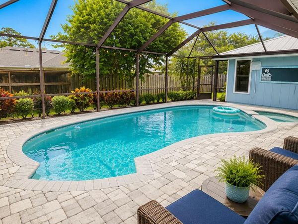 757 SE LIGHTHOUSE Avenue, Port St. Lucie, FL 34983