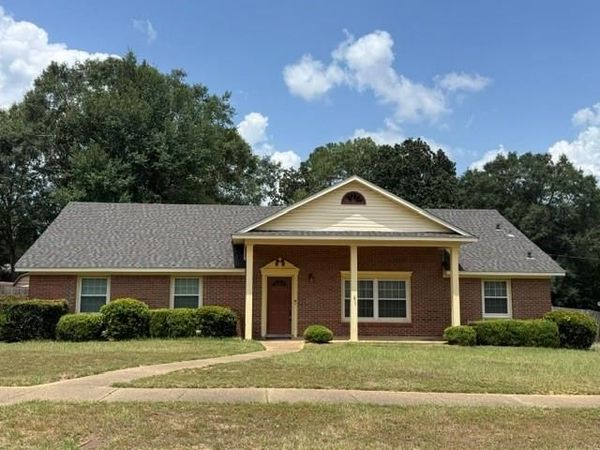 6204 Parkwood Drive , Mobile, AL 36608
