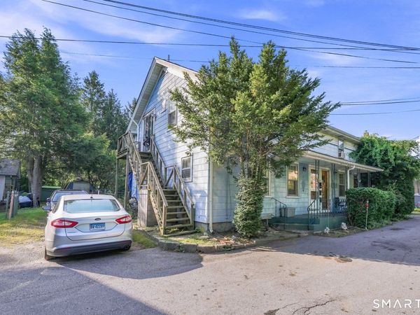 19-21 Mohegan , Putnam, CT 06260