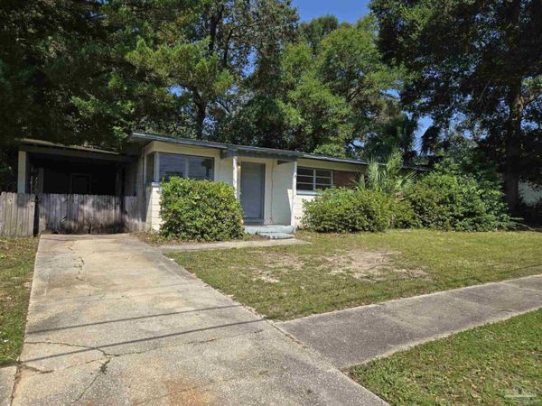 25 Fountain Abbey Dr, Pensacola, FL 32506