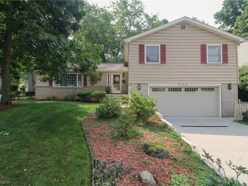 452 Rockland Drive, Boardman, OH 44512 Photo 1