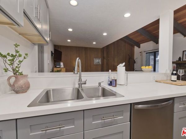 2113 Meridian Boulevard, Unit 148, Mammoth Lakes, CA 93546