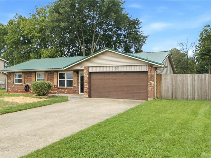 907 Marcia Drive, Trenton, OH 45067 Photo 2