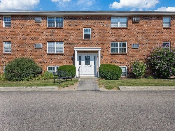 91 Pleasant St, Unit C11, Medfield, MA 02052