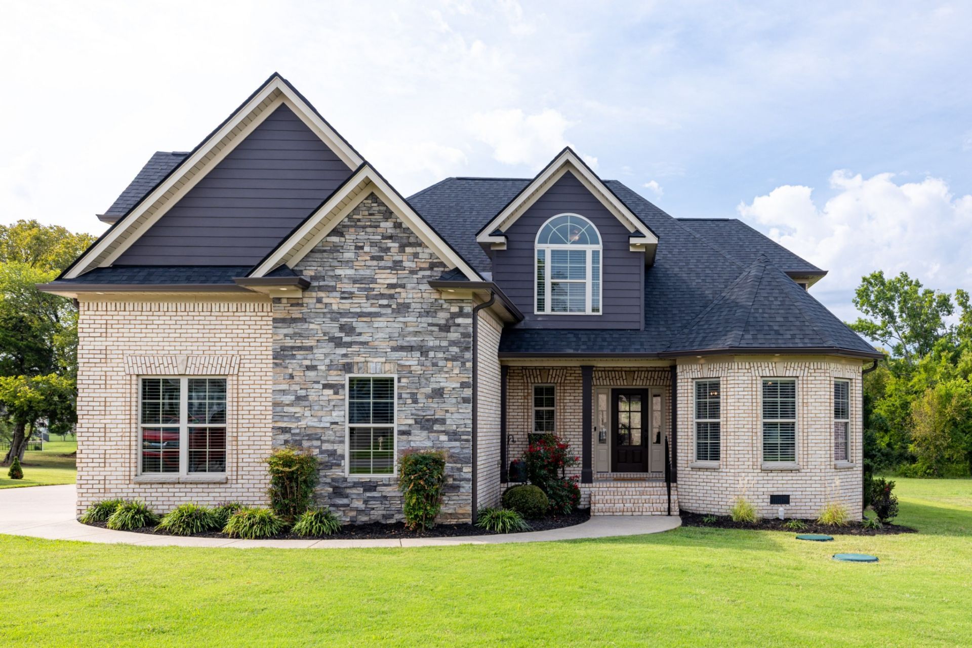 8229 Richpine Dr, Murfreesboro, TN 37128 Main Photo