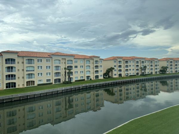 7 HARBOUR ISLE Drive E, Unit 304, Fort Pierce, FL 34949