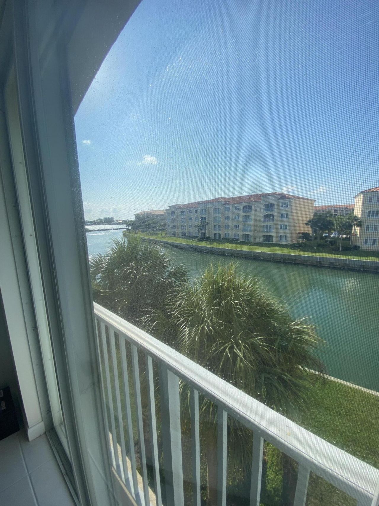 7 Harbour Isle Drive E, Unit 304, Fort Pierce, FL 34949 Photo