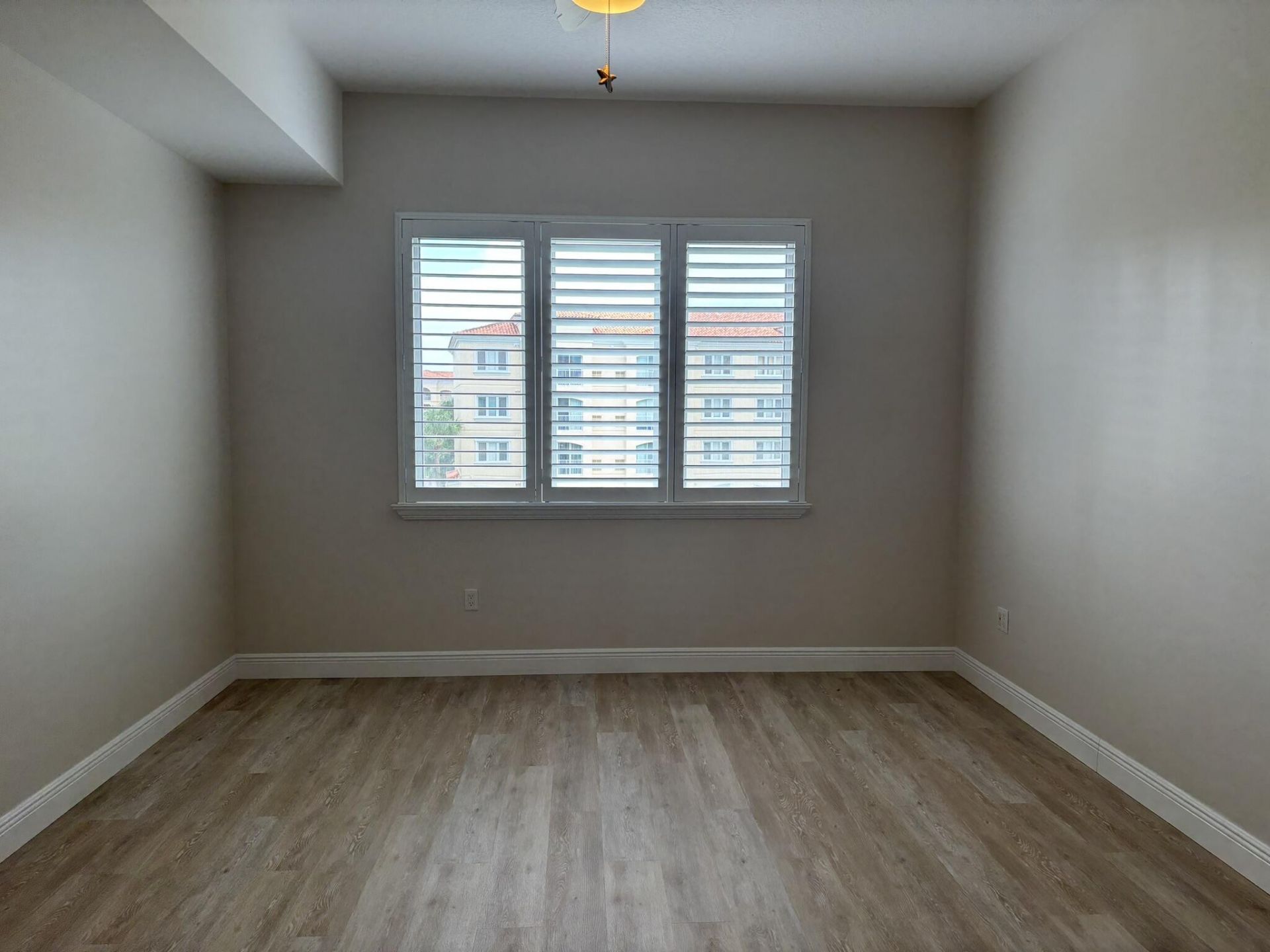7 Harbour Isle Drive E, Unit 304, Fort Pierce, FL 34949 Photo