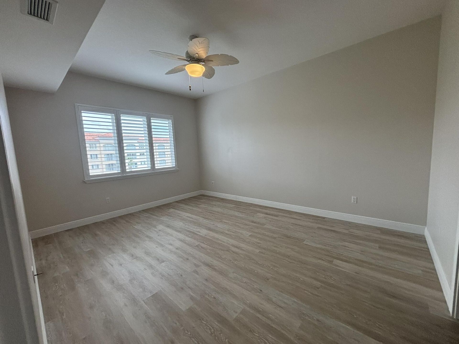 7 Harbour Isle Drive E, Unit 304, Fort Pierce, FL 34949 Photo