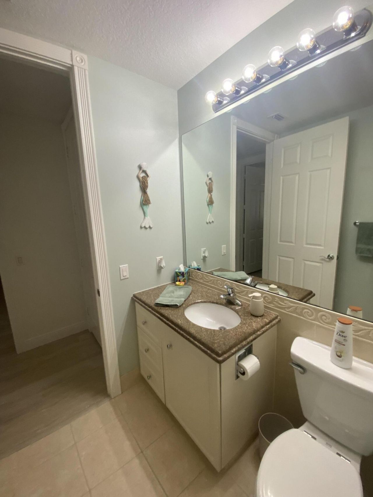 7 Harbour Isle Drive E, Unit 304, Fort Pierce, FL 34949 Photo