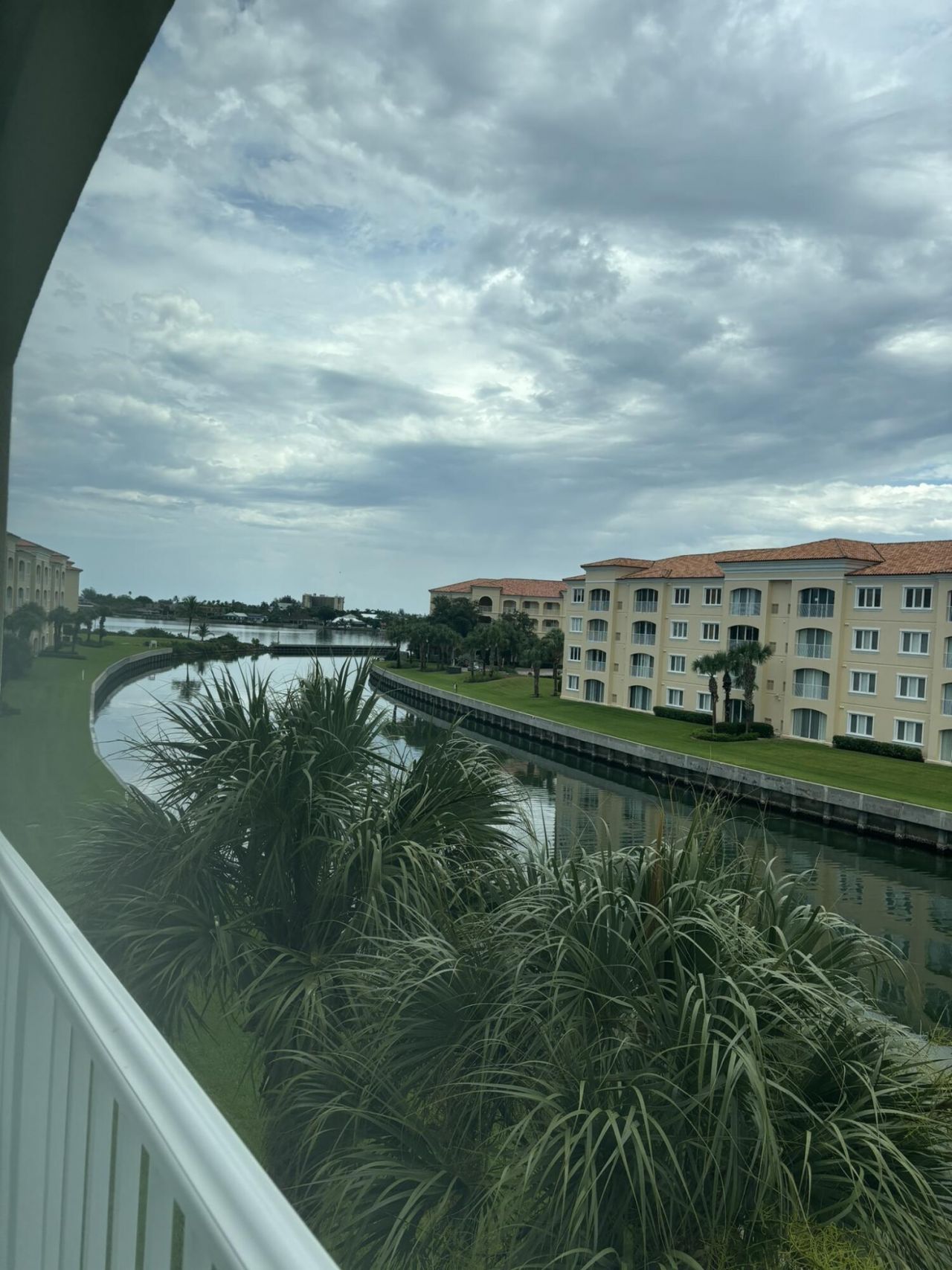 7 Harbour Isle Drive E, Unit 304, Fort Pierce, FL 34949 Photo