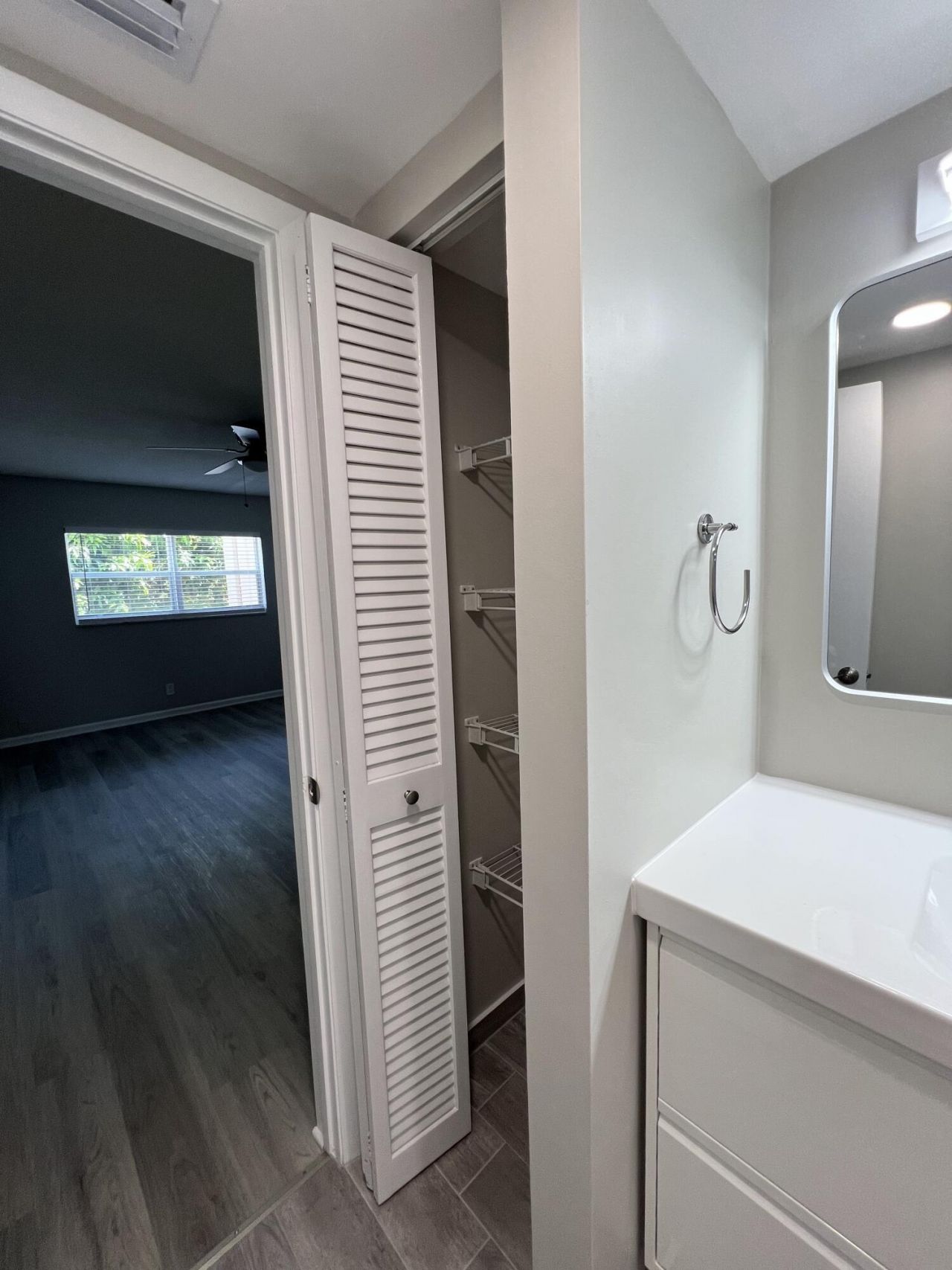 230 NE 26th Avenue, Unit 207, Boynton Beach, FL 33435 Photo