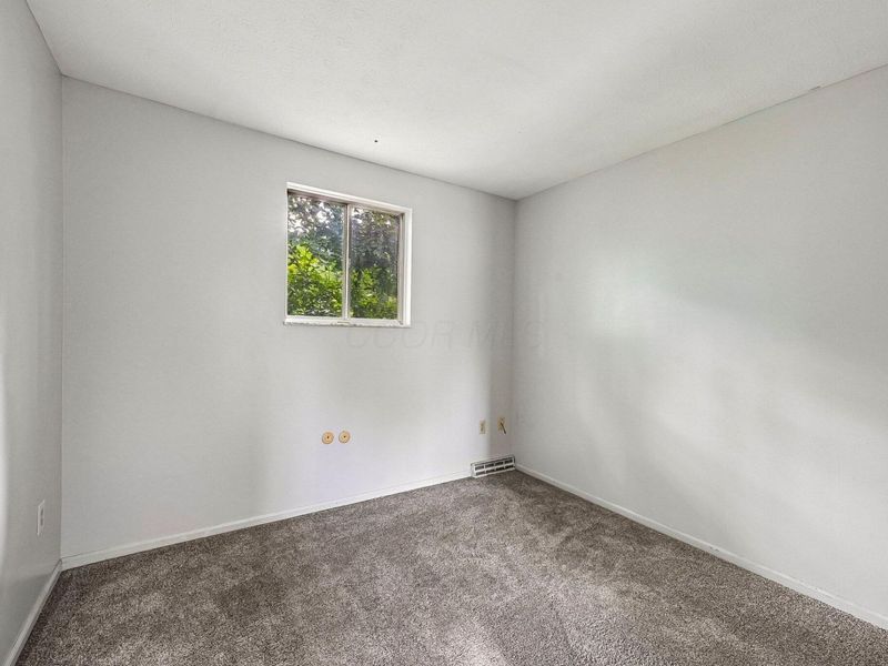 402 Worman Drive, Columbus, OH 43230 Photo 36