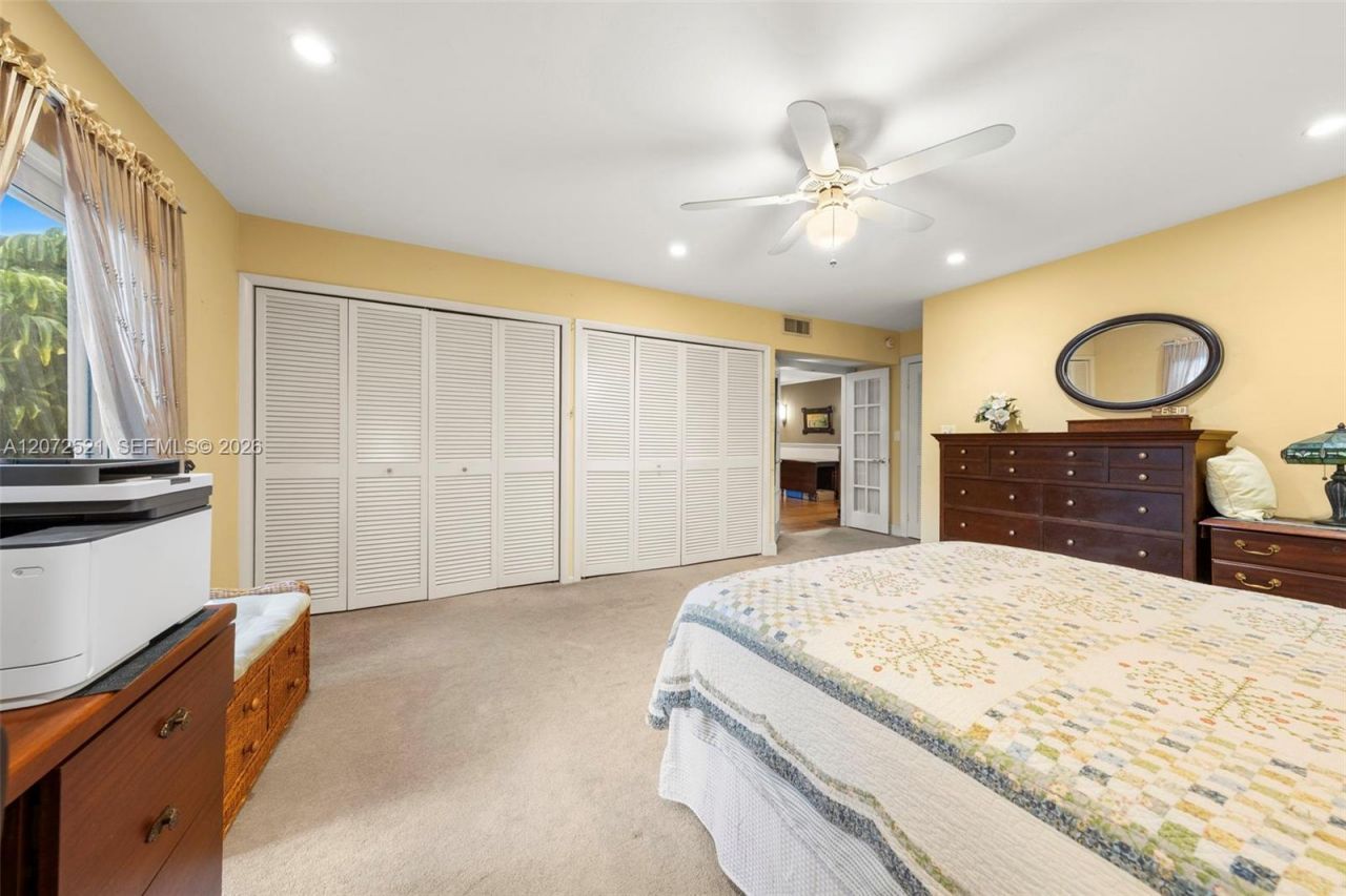 6815 Edgewater Dr, Unit 202, Coral Gables, FL 33133 Photo