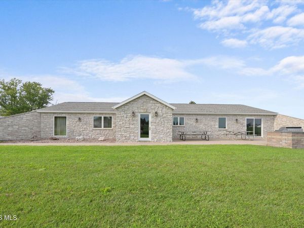16338 State Route 64, Metamora, OH 43540