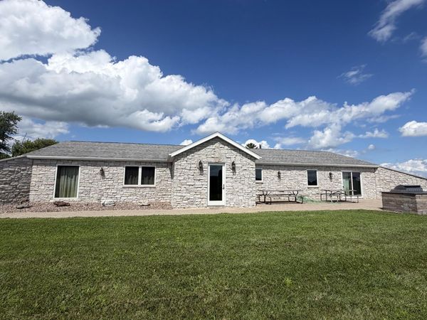 16338 State Route 64, Metamora, OH 43540