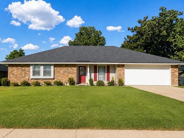 402 Southwood Drive, Bossier City, LA 71111