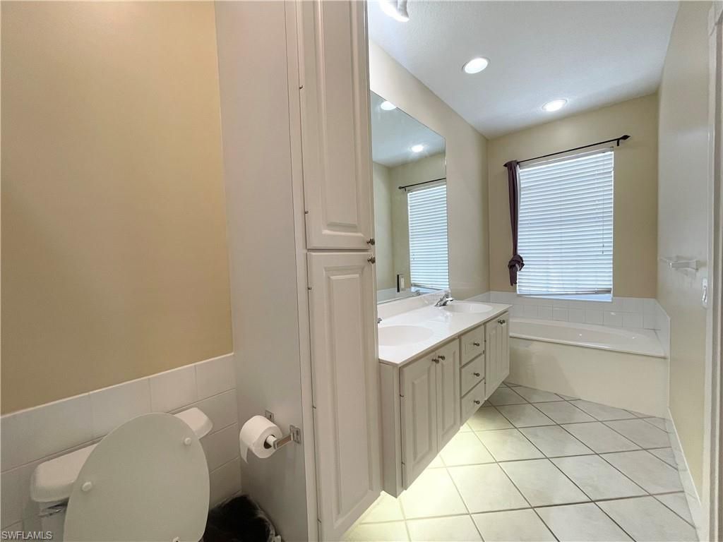5325 Cove Cir, Naples, FL 34119 Photo